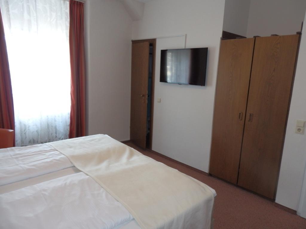 Hotel Rheinischer Hof バート・ブライジク 部屋 写真